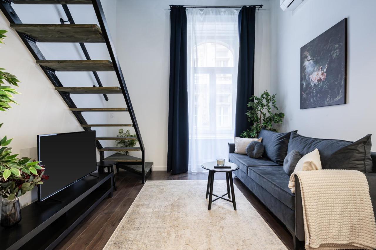E41 - Trendy Boutique Apartments - Prime Spot By Bqa Budapest Eksteriør bilde