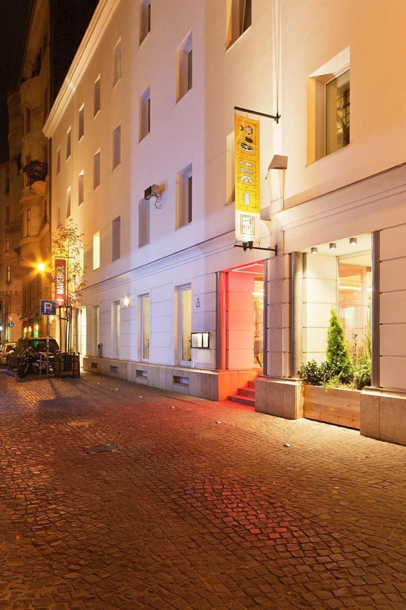 E41 - Trendy Boutique Apartments - Prime Spot By Bqa Budapest Eksteriør bilde